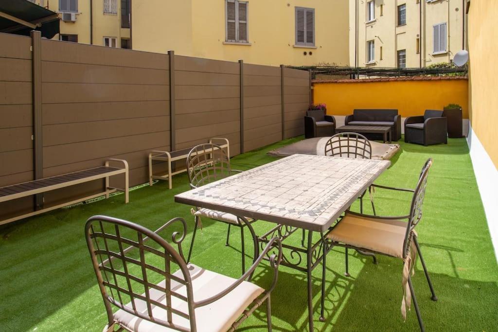 Palm Apartment Milánó Kültér fotó
